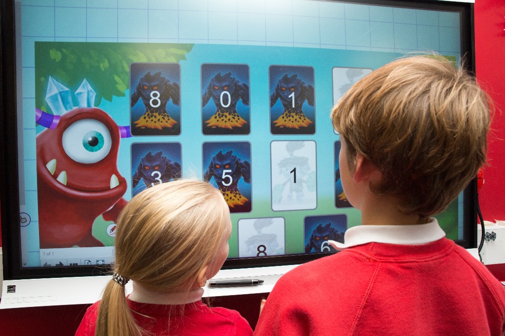 New primary school shines with interactive screens in every classroom, pupils 2